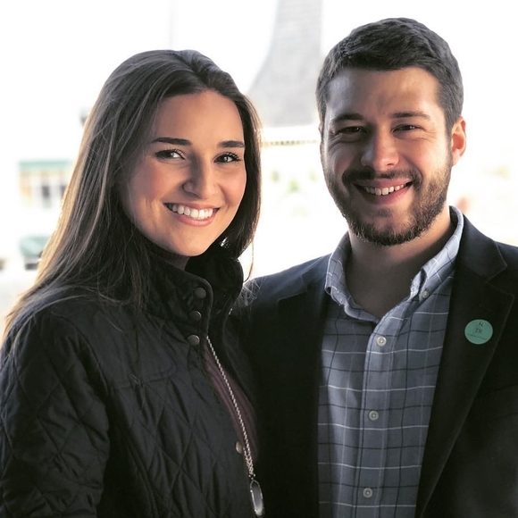 Meet your Posher, Raquel - Picture 1 of 1